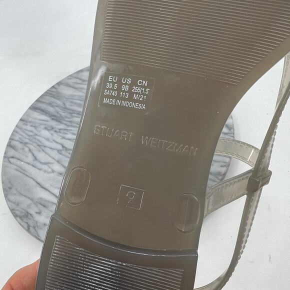 Stuart Weitzman Womens 9 Sandals Opaque Grey Summer Jelly Flat Thong Strappy - Picture 9 of 13